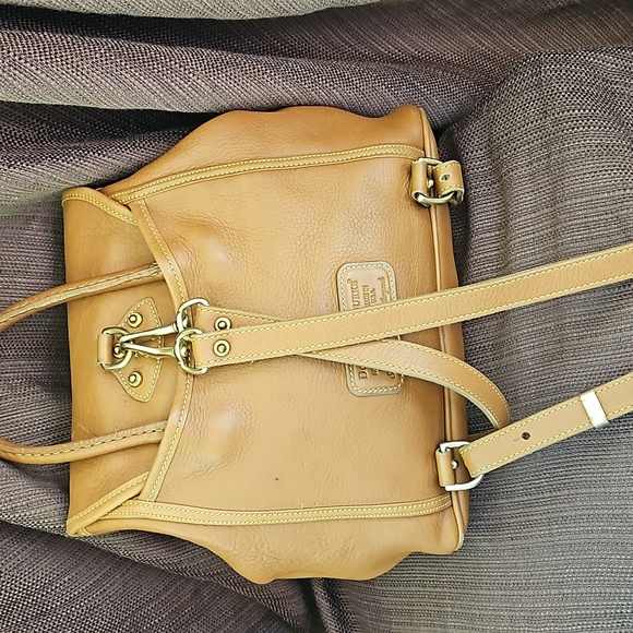 Vintage Dooney and Bourke Canyon Leather Backpack - Picture 5 of 12